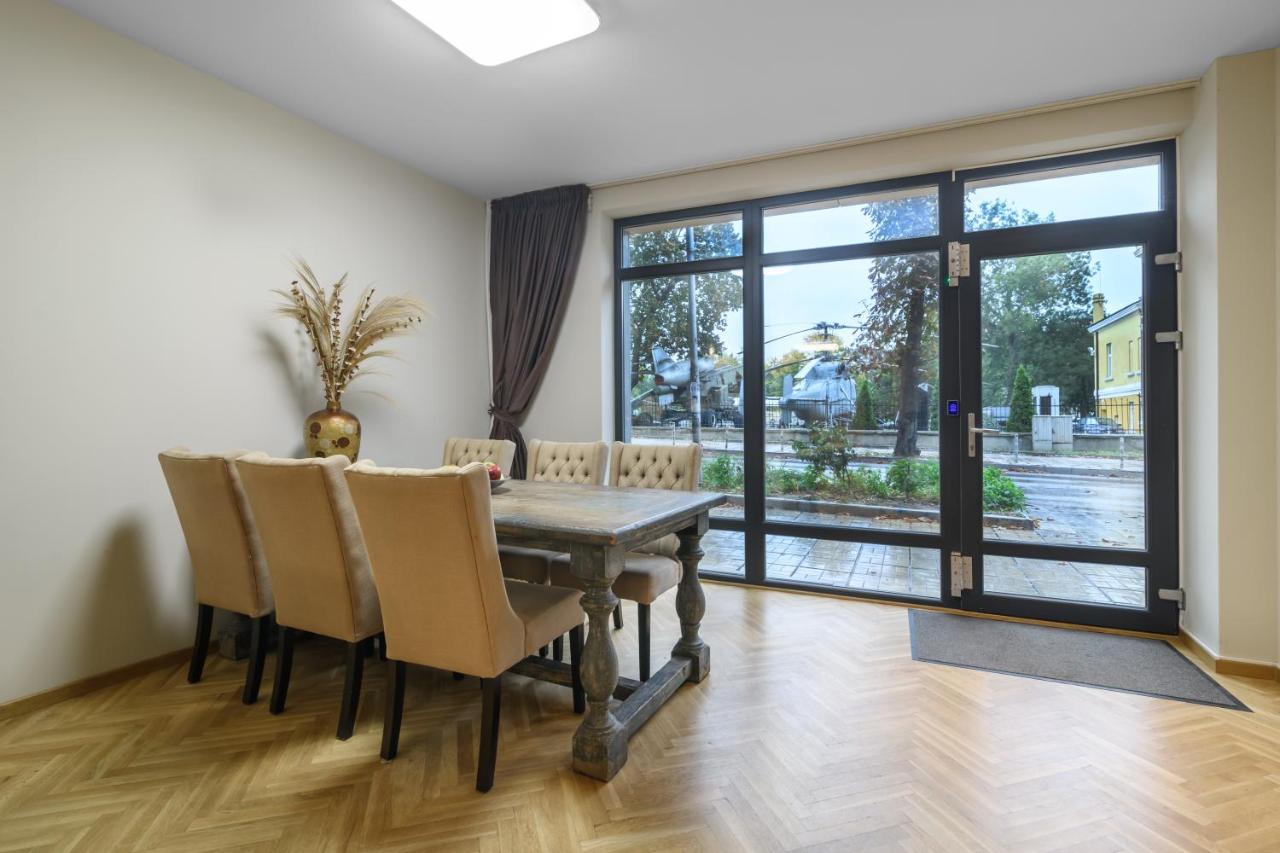 R Apartman Várna Kültér fotó
